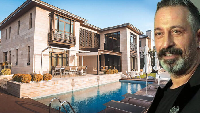 Cem Yılmaz, Zekeriyaköy’deki lüks villasını 2 milyon dolara satışa çıkardı.