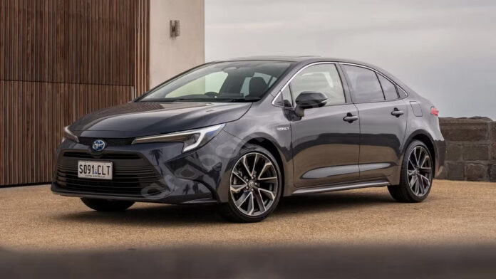 Toyota-Corolla-Sedan-